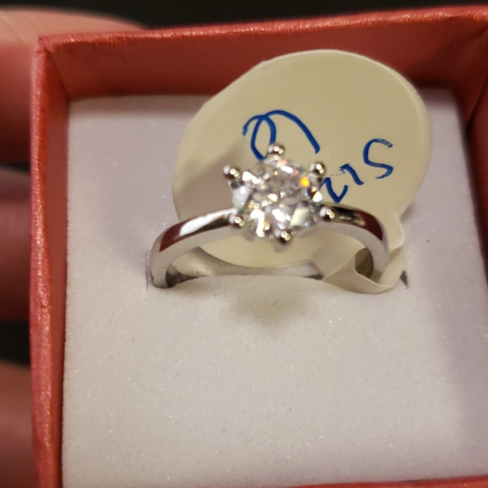 Engagement Ring - Picture 2 of 3